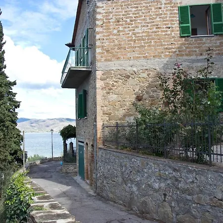 Сasa de vacaciones Terrace On The Monte del Lago